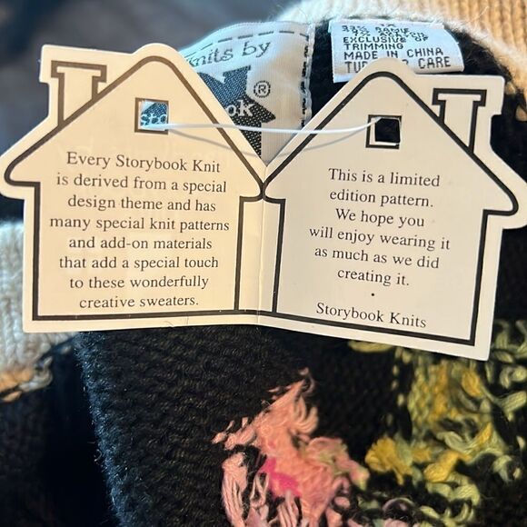 Vintage Storybook Knits Leopard in the Garden Floral Theme Sweater - Picture 11 of 14